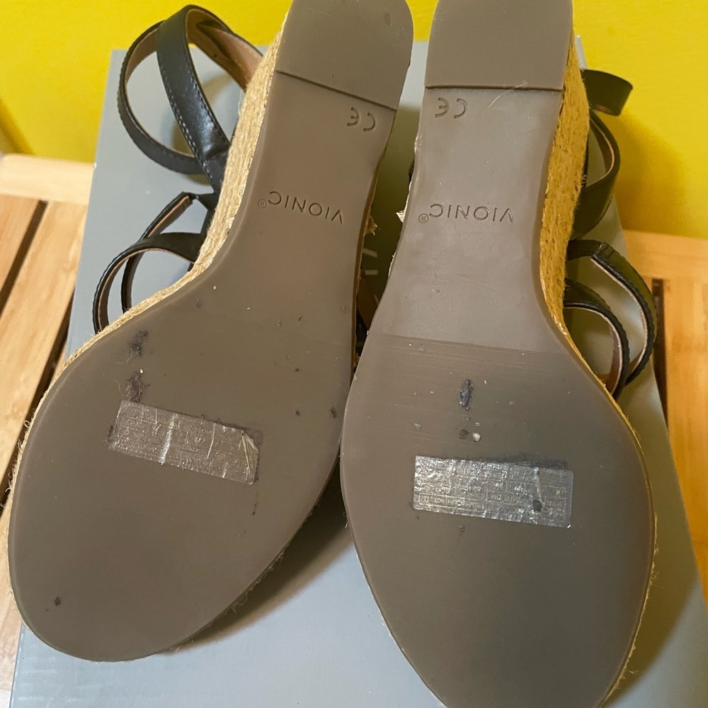 Vionic Black Wedges - Picture 8 of 8